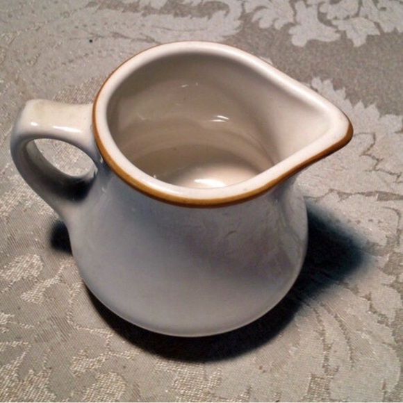 Individual Creamer by Homer Laughlin - Picture 3 of 5